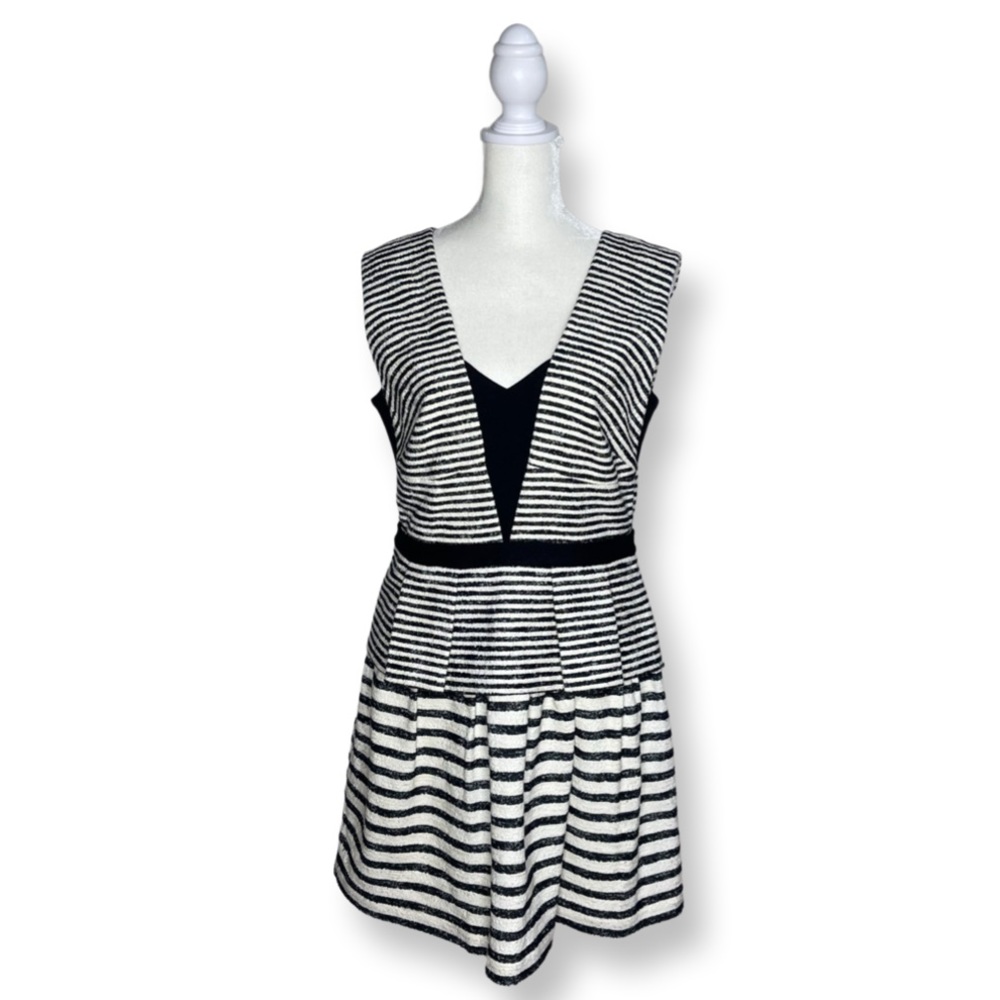 BCBGMazAzria Piper Black and White Dress